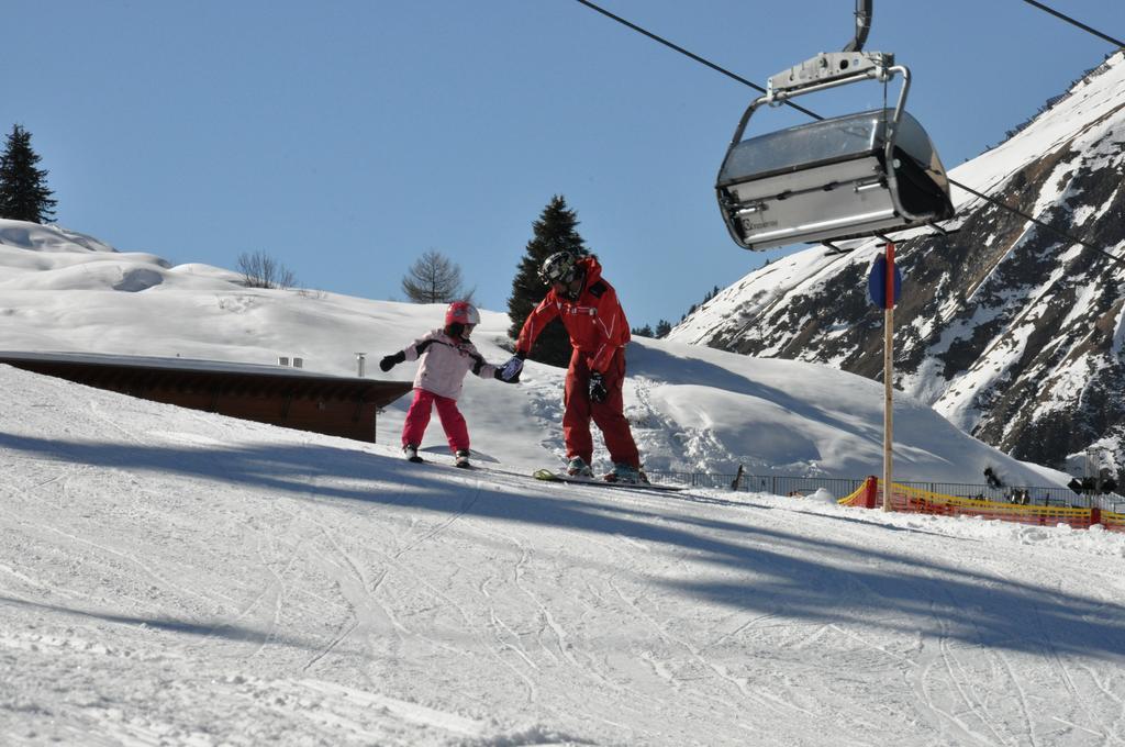 Gasthof Baren Hotell Holzgau Eksteriør bilde