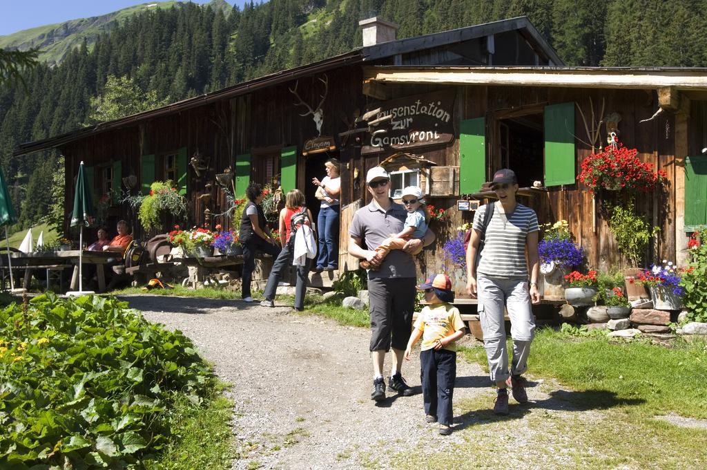 Gasthof Baren Hotell Holzgau Eksteriør bilde